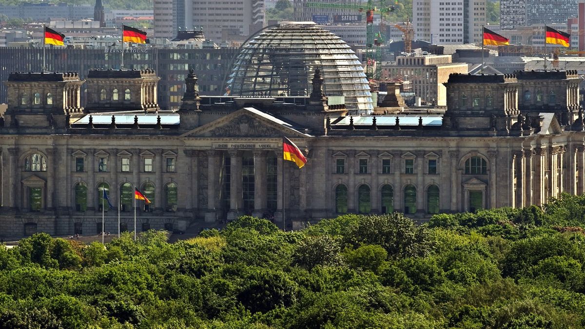 Rusové musí uzavřít čtyři z pěti konzulátů v Německu